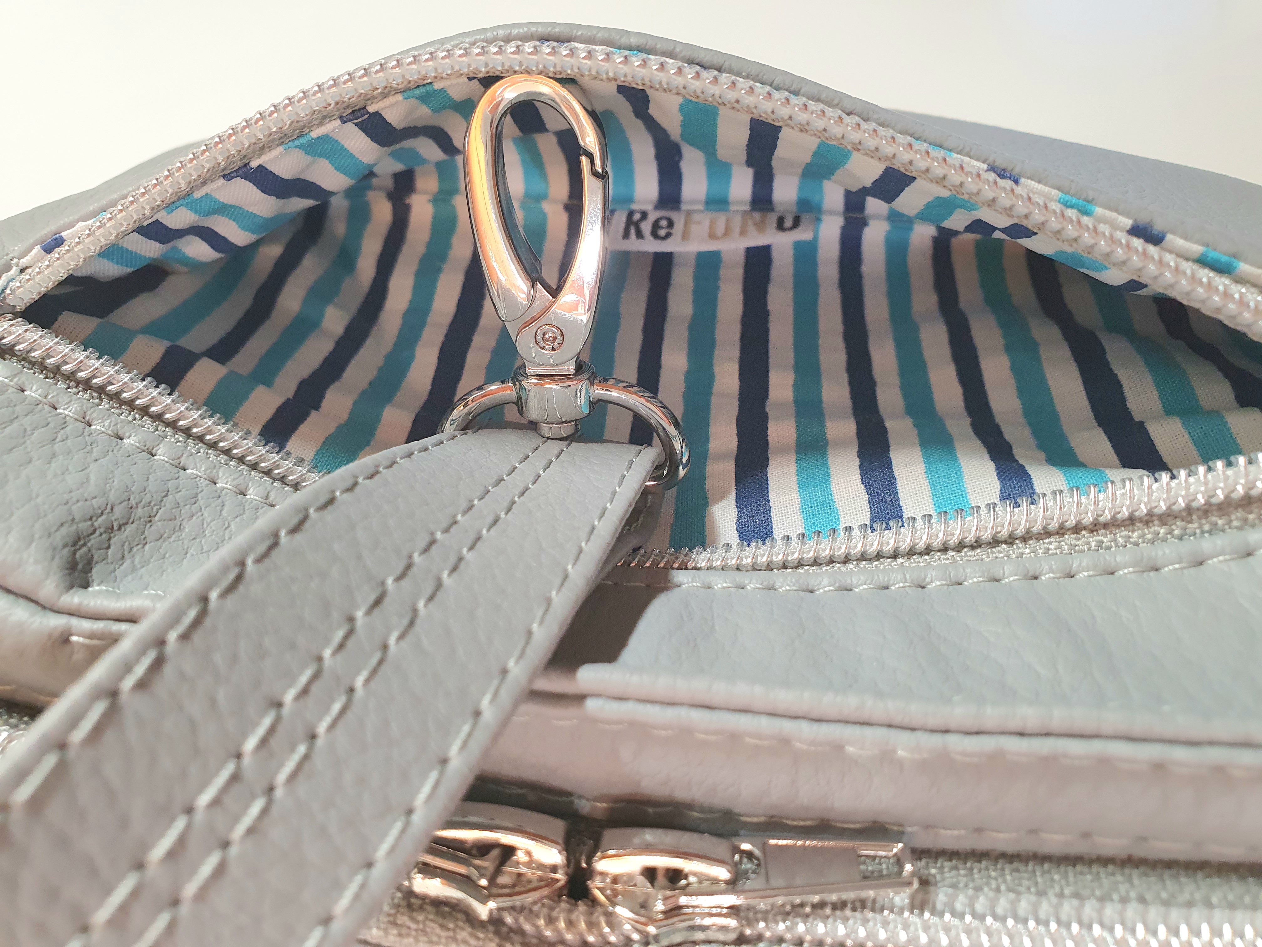 ReFuNu Versatile Bag Small in light grey - outer zipper pocket