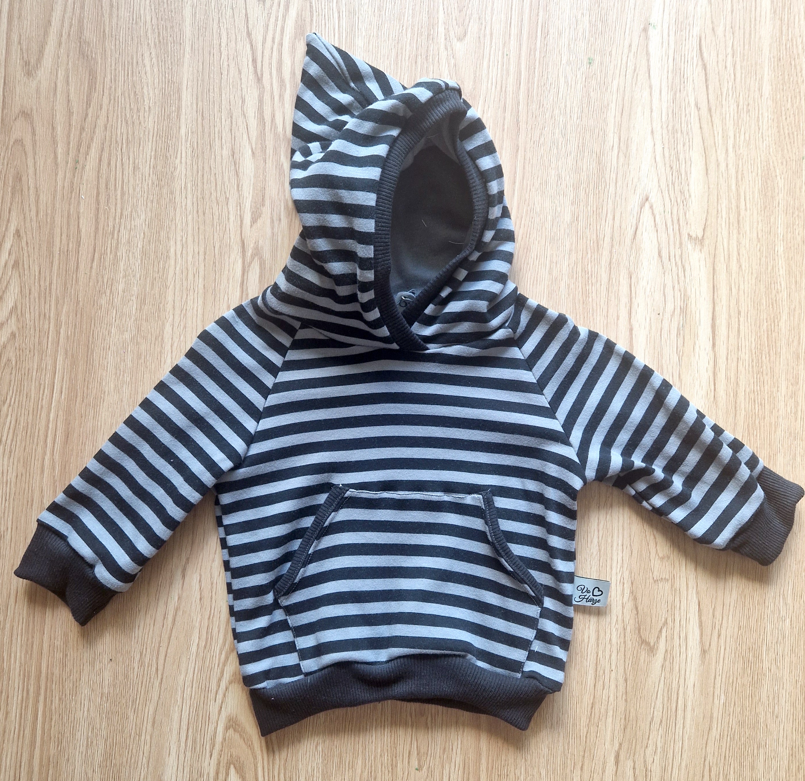 Verschiedene Hoodies