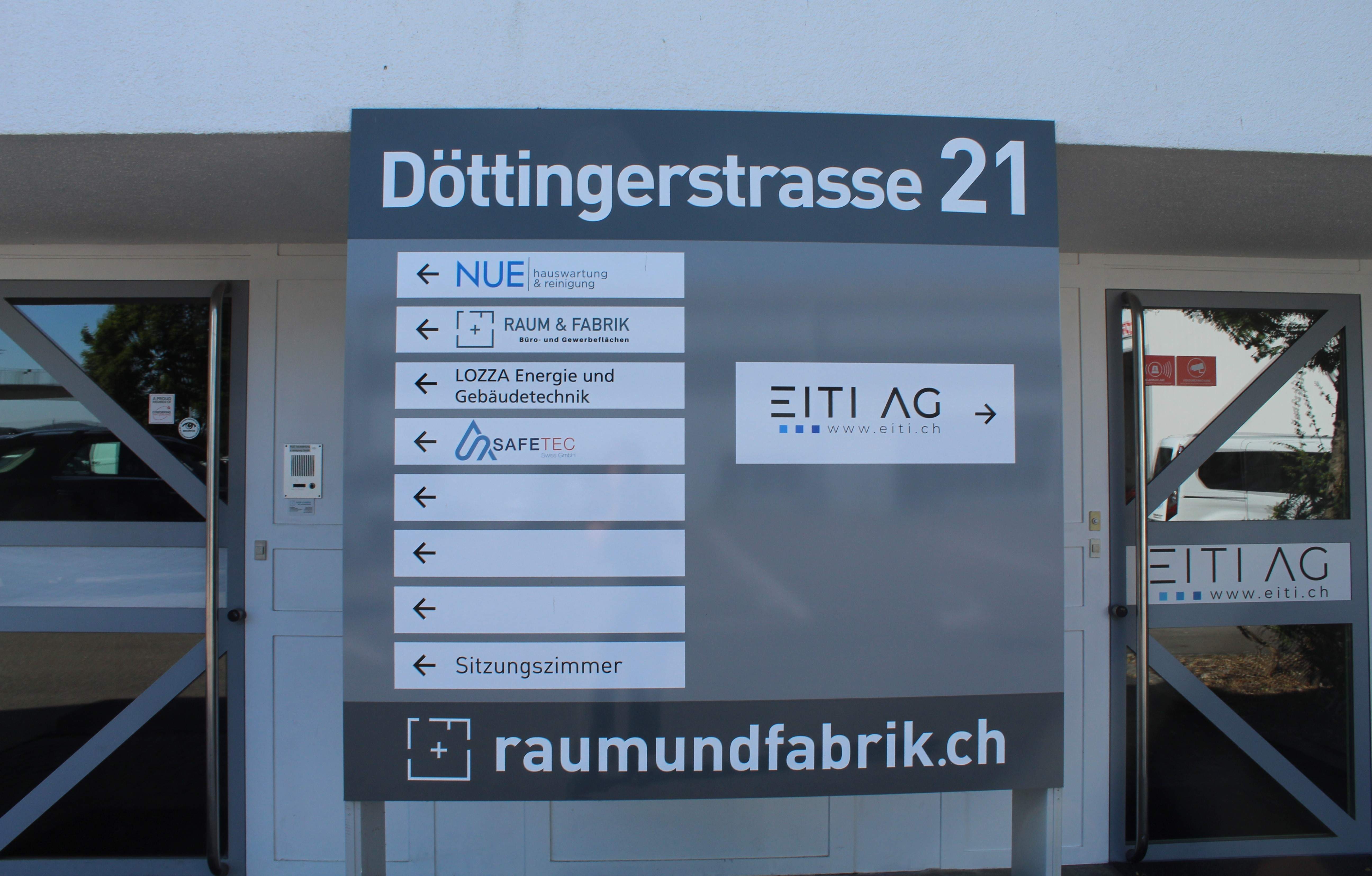 Eingang Büros & Coworking Raum & Fabrik AG